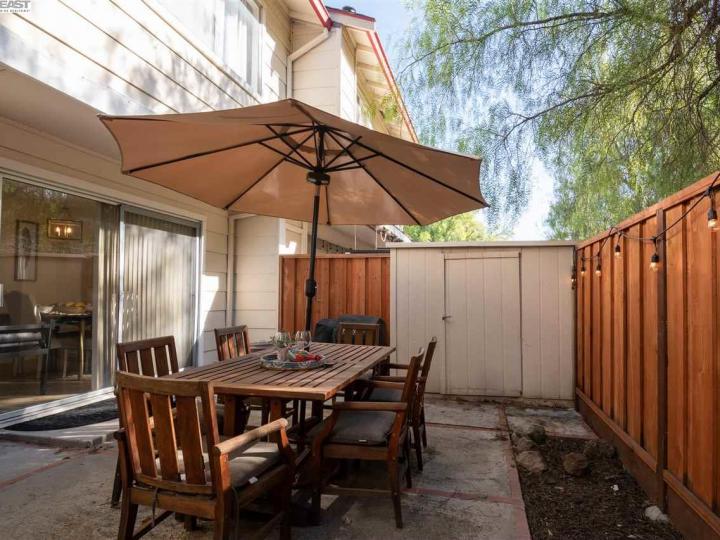 1042 Spring Valley Cmn, Livermore, CA, 94551 Townhouse. Photo 31 of 31