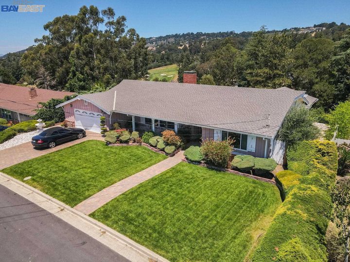 10420 Greenview Dr, Oakland, CA | Sequoyah Hghlds. Photo 1 of 44