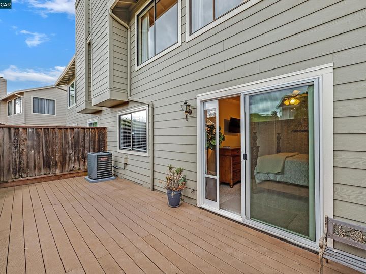 105 Wildes Ct, Bay Point, CA, 94565 Townhouse. Photo 34 of 42