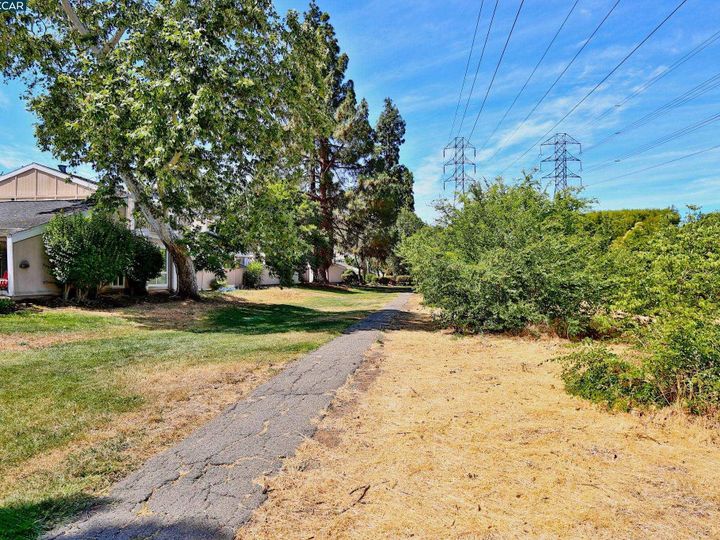 1135 Kenwal Rd #D, Concord, CA, 94521 Townhouse. Photo 26 of 27
