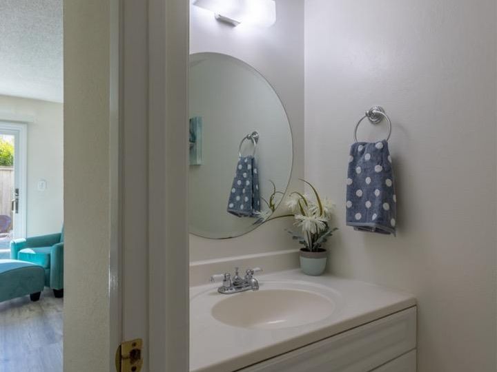 1137 Oddstad Blvd, Pacifica, CA, 94044 Townhouse. Photo 13 of 25
