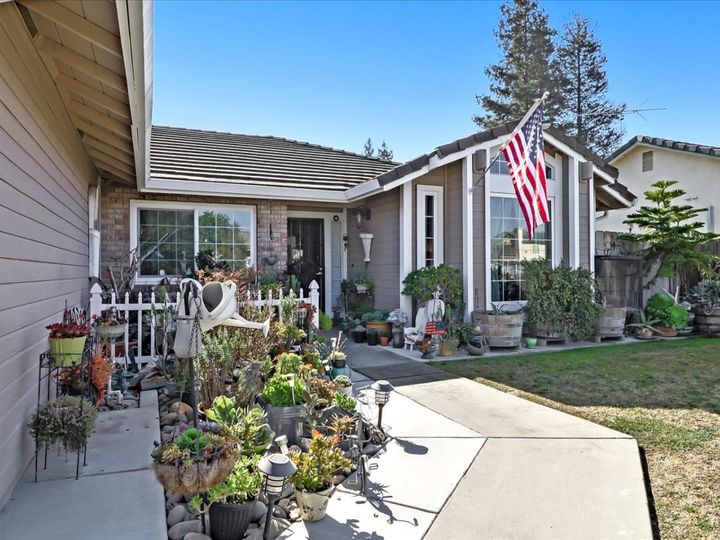 1160 Collegeview Dr, Turlock, CA | . Photo 4 of 36