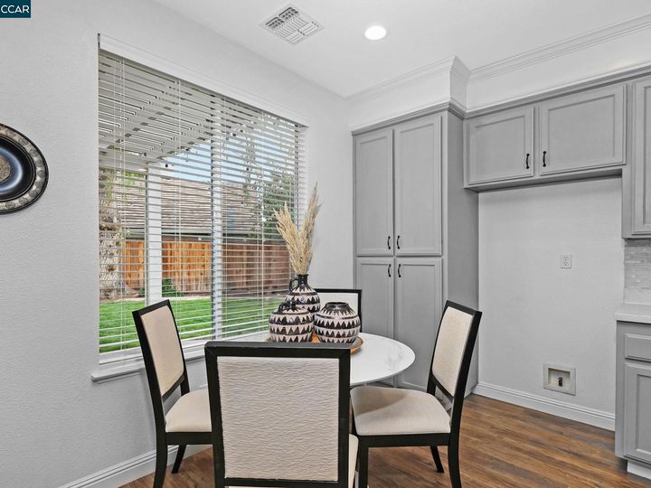12 Montrose Ct, Brentwood, CA | Brentwood. Photo 12 of 41