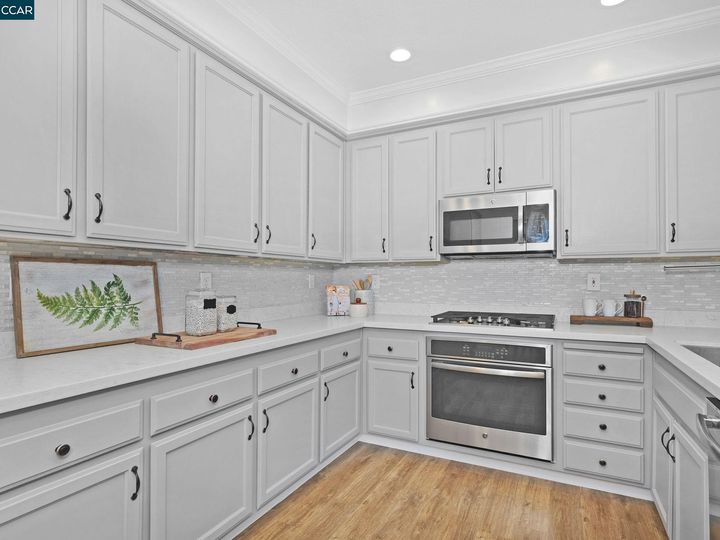 12 Montrose Ct, Brentwood, CA | Brentwood. Photo 14 of 41