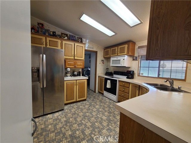 121 Sycamore Pkwy, Oroville, CA | . Photo 32 of 60