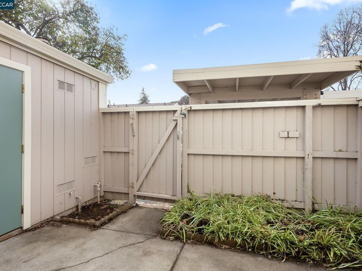 1241 Pine Creek Way #F, Concord, CA, 94520 Townhouse. Photo 17 of 24