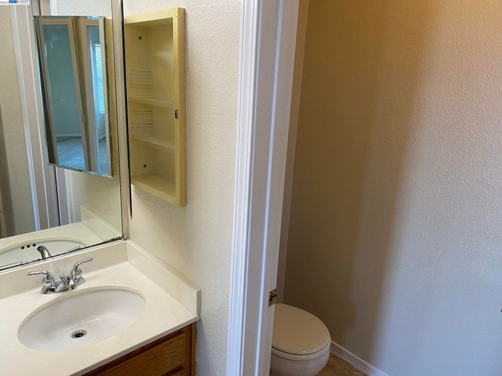 130 Outrigger Dr, Vallejo, CA, 94591 Townhouse. Photo 20 of 29