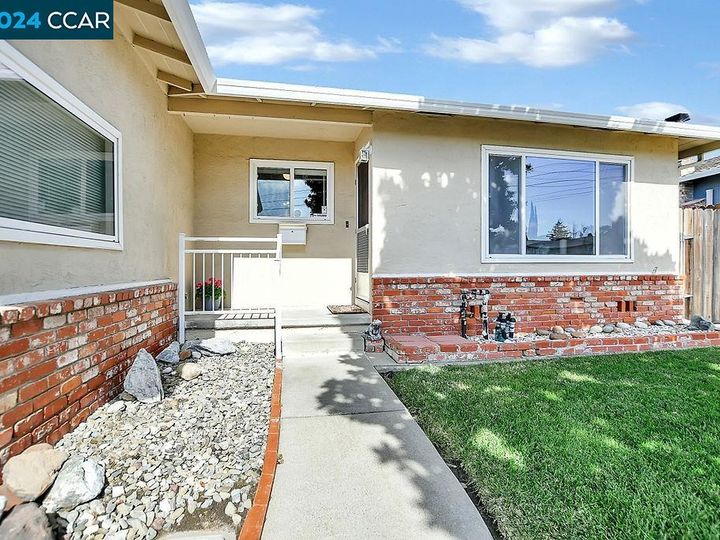 1351 Paradise Dr, Martinez, CA | Spring Valley. Photo 3 of 28