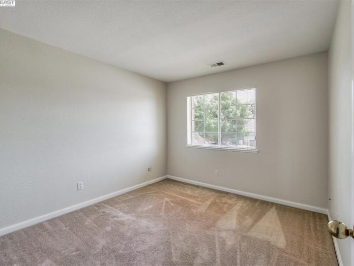 1361 Claremont Dr, Tracy, CA | Hearthstone. Photo 19 of 39