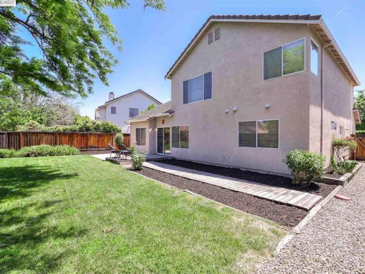 1361 Claremont Dr, Tracy, CA | Hearthstone. Photo 38 of 39