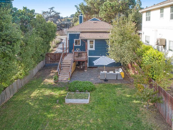 1422 E 2nd St, Benicia, CA | Downtown. Photo 19 of 34