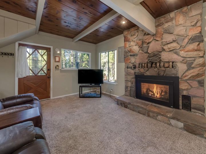 1425 Lilac Dr, Arnold, CA | . Photo 8 of 33