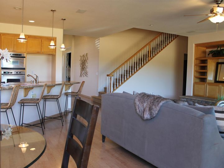 148 E Country Club Dr, Brentwood, CA | Shadow Lakes. Photo 15 of 39