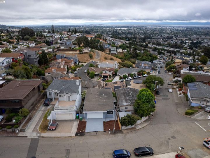 16609 Winding Blvd, San Leandro, CA | Fairmont Terrace. Photo 28 of 31