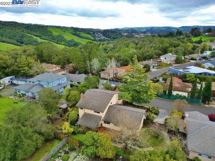 17007 High Pine Way, Castro Valley, CA | Parsons Estates. Photo 48 of 53