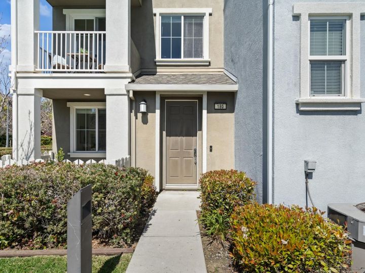 180 Isis Ct, Mountain View, CA, 94043 Townhouse. Photo 2 of 57
