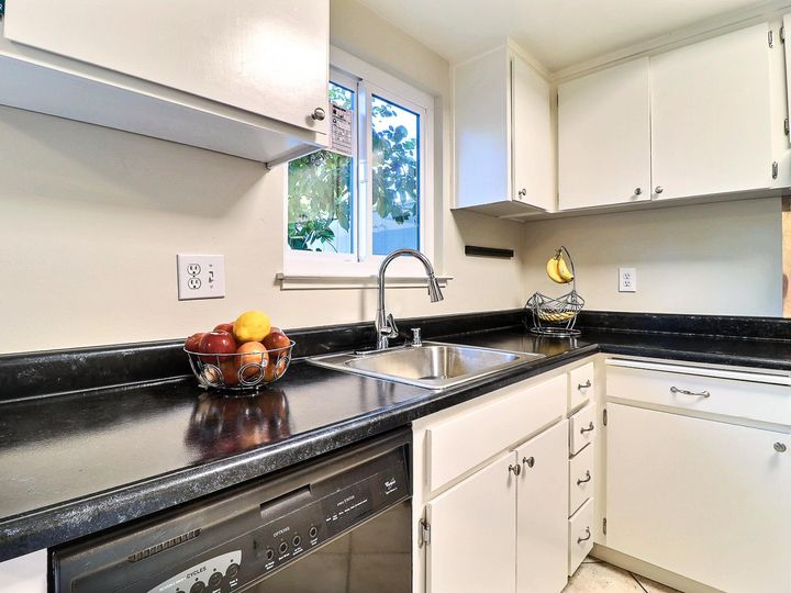 1815 Wildbrook Ct #E, Concord, CA, 94521 Townhouse. Photo 13 of 31
