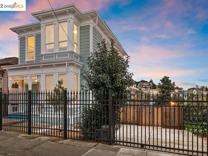 1822 13th Ave, Oakland, CA | Highland Park. Photo 2 of 40