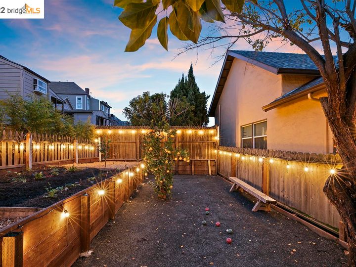 1822 13th Ave, Oakland, CA | Highland Park. Photo 34 of 40