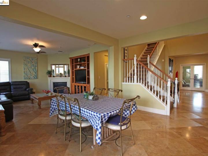 1841 Tarragon Dr, Brentwood, CA | Brentwood. Photo 13 of 31