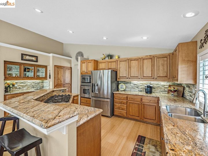 2136 Saint Andrews Ct, Discovery Bay, CA | Discovery Bay Country Club. Photo 19 of 40