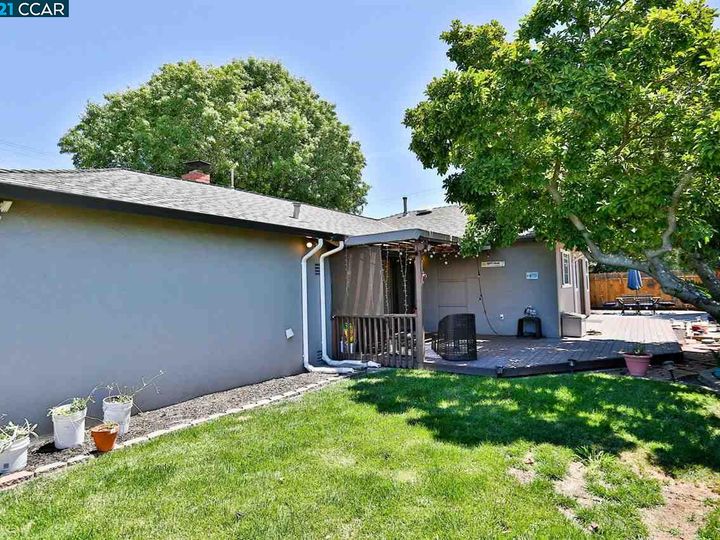 2325 Holbrook Dr, Concord, CA | Holbrook Heights. Photo 20 of 22