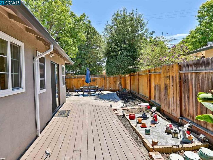 2325 Holbrook Dr, Concord, CA | Holbrook Heights. Photo 21 of 22