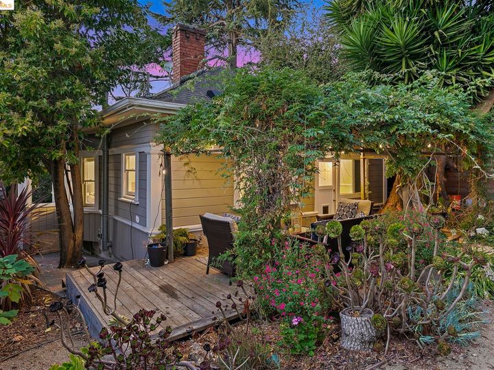 242 Oakland Ave, Oakland, CA | Adams Point. Photo 25 of 52