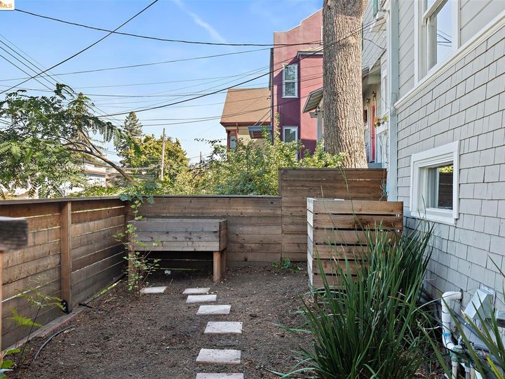 242 Oakland Ave, Oakland, CA | Adams Point. Photo 28 of 52