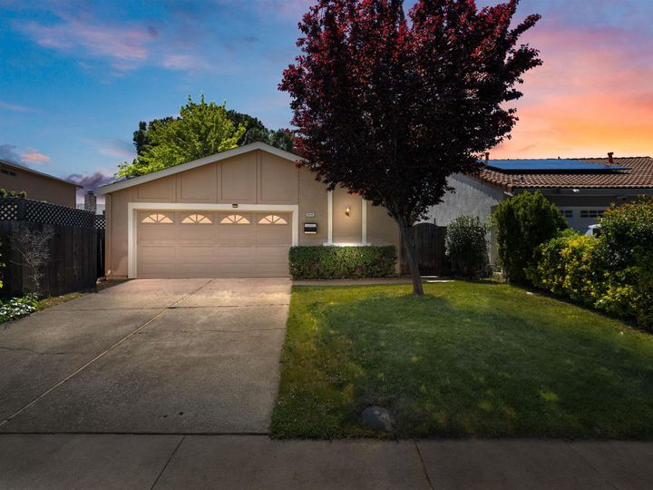 2433 Redwood Dr, Antioch, CA | Village East. Photo 1 of 31