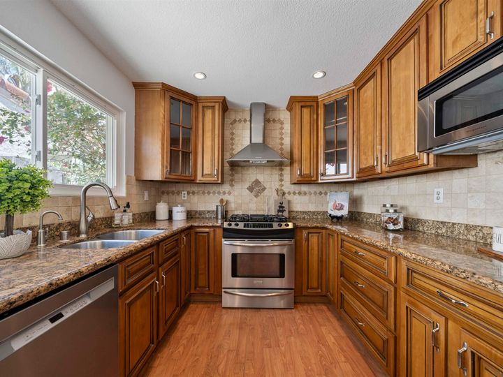 2433 Redwood Dr, Antioch, CA | Village East. Photo 9 of 31