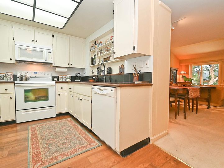 2482 Cheshire Ct, San Leandro, CA, 94577 Townhouse. Photo 18 of 50