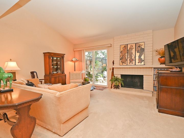 2482 Cheshire Ct, San Leandro, CA, 94577 Townhouse. Photo 7 of 50