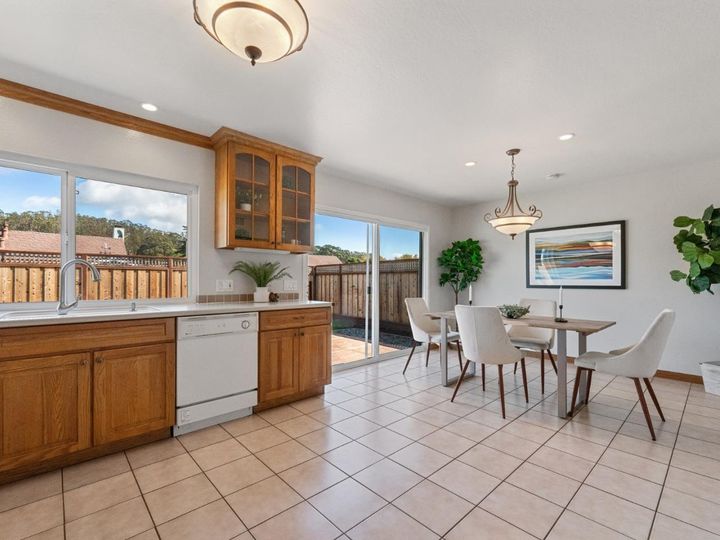 250 Shelter Cove Dr, Half Moon Bay, CA | . Photo 11 of 37