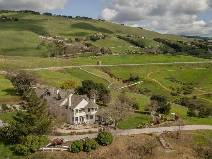 2514 Bridle Path Dr, Gilroy, CA | . Photo 35 of 45