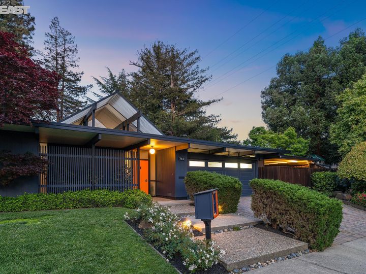 252 Clyde Dr, Walnut Creek, CA | North Gate. Photo 1 of 60