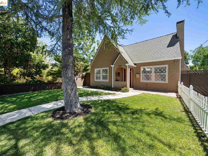 262 W Lowell Ave, Tracy, CA | Central Tracy. Photo 2 of 47
