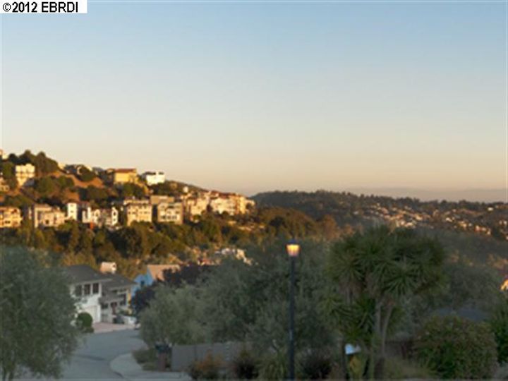 268 Gravatt Dr, Berkeley, CA | Claremont Hills. Photo 9 of 28