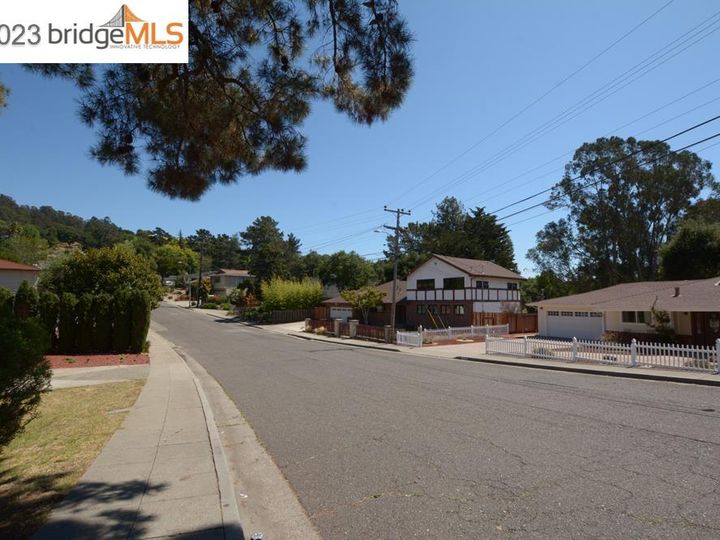280 Elysian Fields Dr, Oakland, CA | Sequoyah Heights. Photo 45 of 57