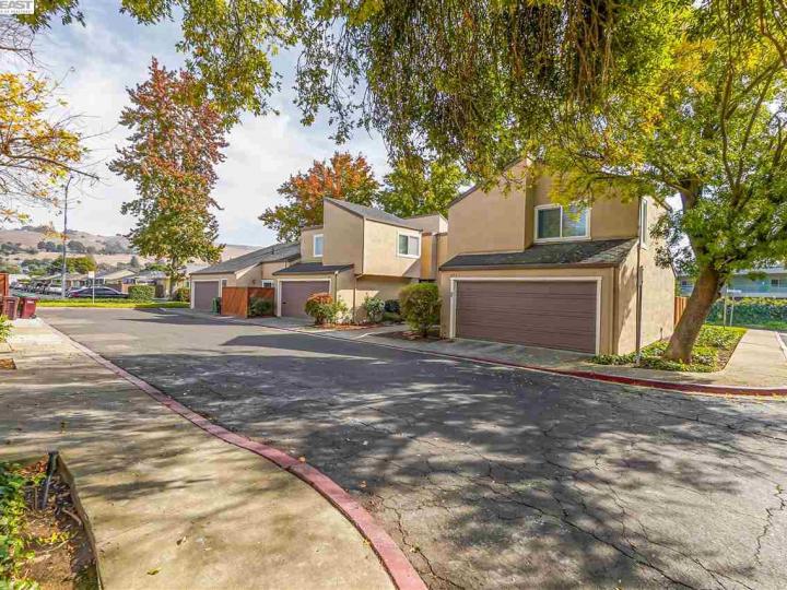 283 Rosewood Ct, Hayward, CA, 94544 Townhouse. Photo 36 of 39