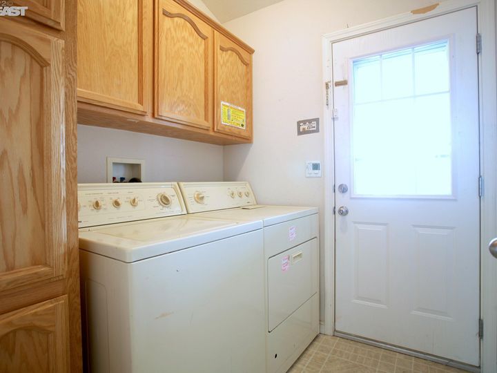 29057 Guildhall Rd, Hayward, CA | . Photo 13 of 16