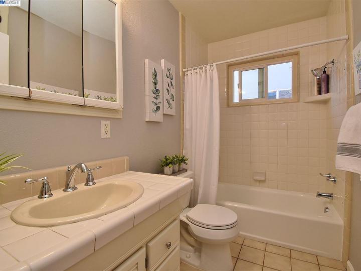 2941 Kelly St, Livermore, CA | Leland Heights. Photo 14 of 23