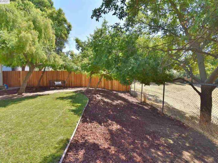 2941 Kelly St, Livermore, CA | Leland Heights. Photo 21 of 23