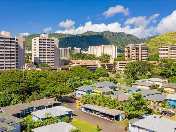 2963 Koali Rd, Honolulu, HI | University. Photo 9 of 16