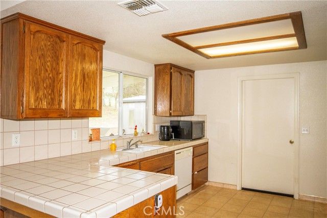 31306 Ruth Hill Rd, Squaw Valley, CA | . Photo 40 of 60