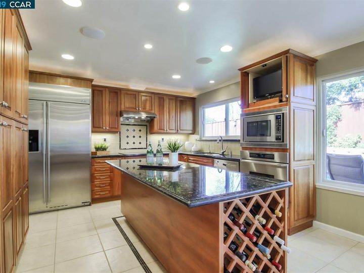 3139 Christopher Way, San Ramon, CA | Town And Country. Photo 13 of 37