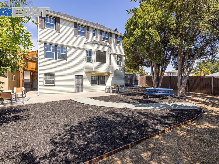 3143 Knowland Ave, Oakland, CA | Maxwell. Photo 32 of 40