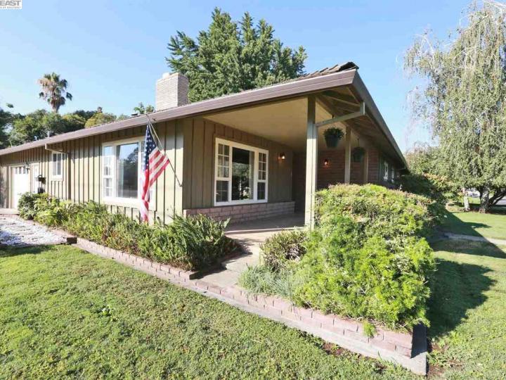 325 Breese Ave, Red Bluff, CA | . Photo 3 of 29