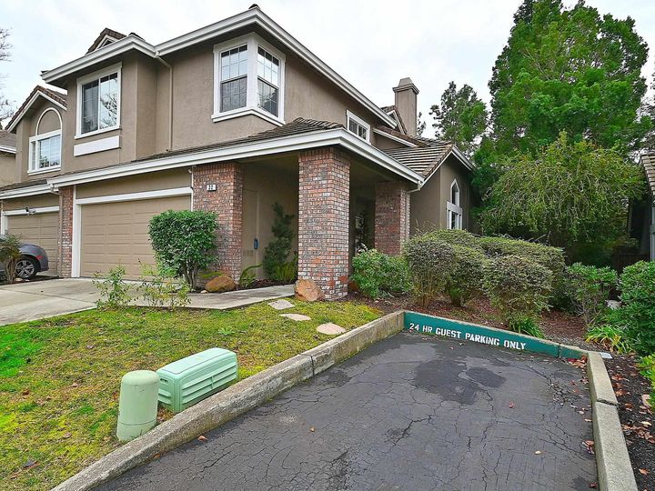 33 Mountain Valley Pl, Danville, CA, 94506 Townhouse. Photo 3 of 38
