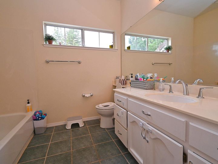 33 Mountain Valley Pl, Danville, CA, 94506 Townhouse. Photo 35 of 38